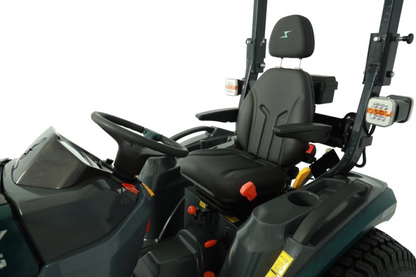 Malotraktor Solis 26-E HST